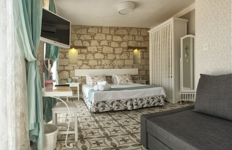 Vodina Hotel