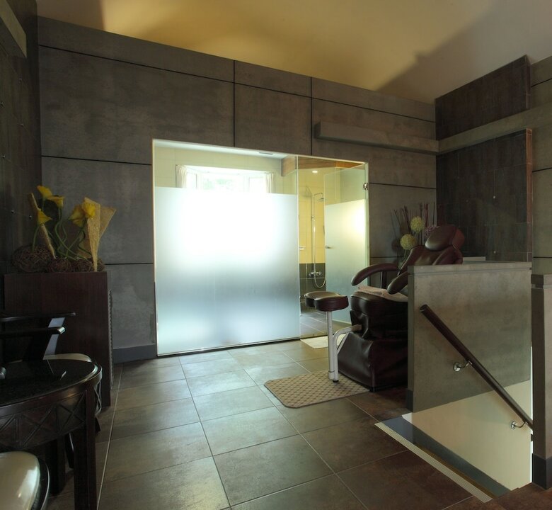 Regale Villa Hotel
