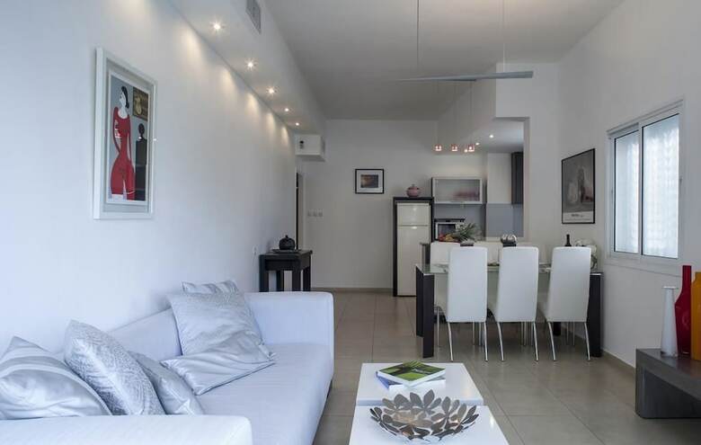 Apartamento Holyguest - Adam Hacohen