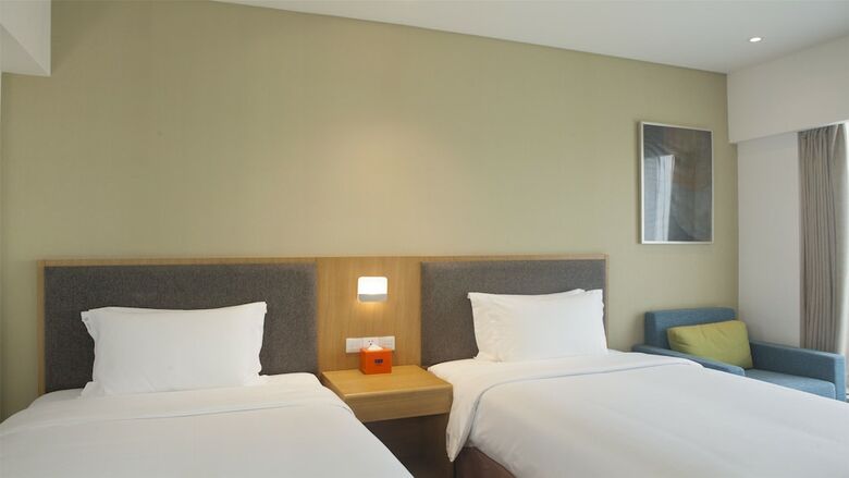 Hotel Holiday Inn Express Chengdu Airport Zone
