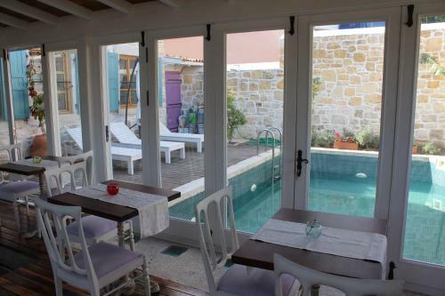 Hotel Eski Tas Otel