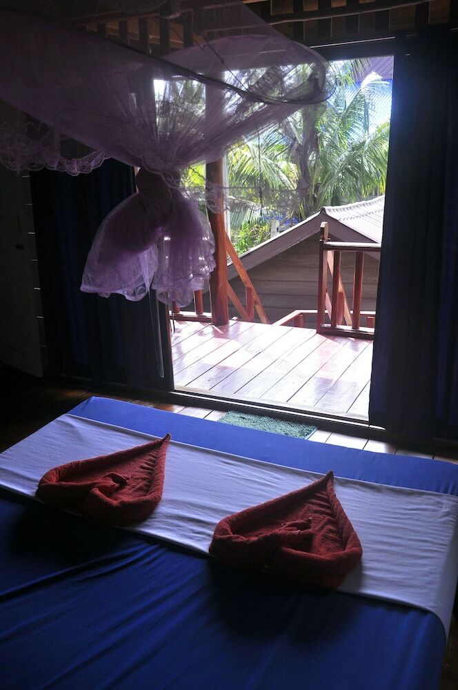 Hotel Happy Elephant Bungalows