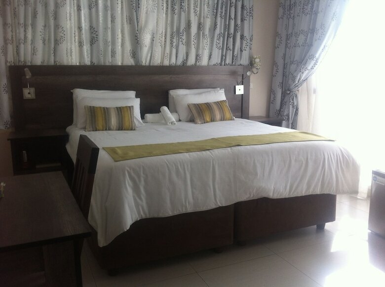 Hotel First Avenue Guest House