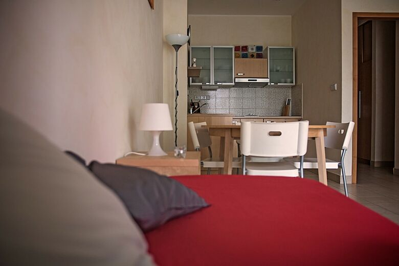 Modern & Cozy Apartment Close To Center