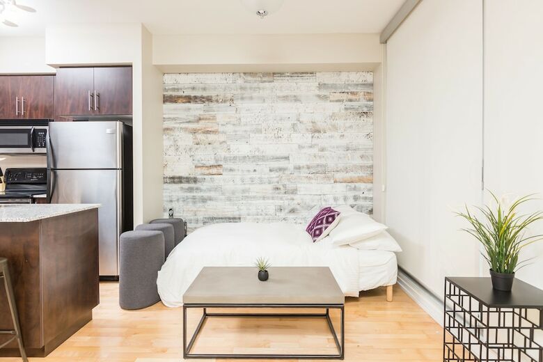 Applewood Suites - Financial District