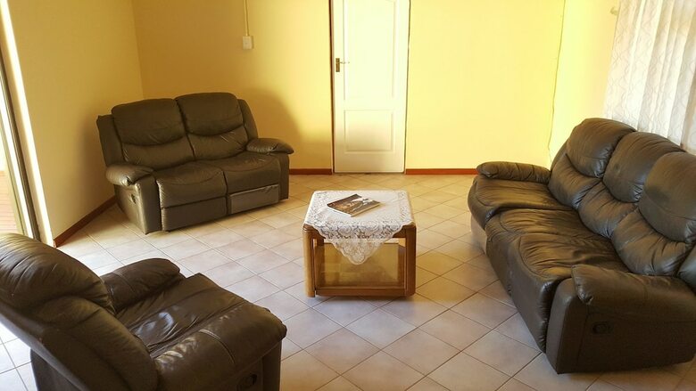 Hotel Maranatha Guesthouse & Conference Centre
