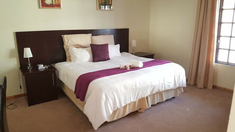Hotel Maranatha Guesthouse & Conference Centre