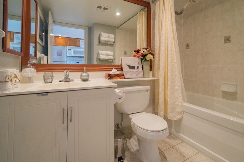 Applewood Suites - 1 Br Wellington West