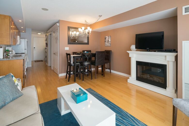 Applewood Suites - 1 Br Wellington West
