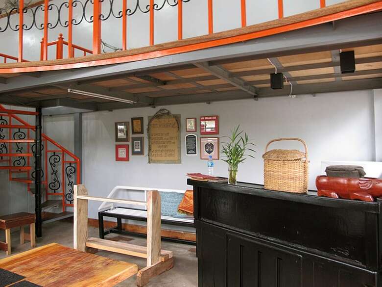 Hotel Pine Breeze Cottages