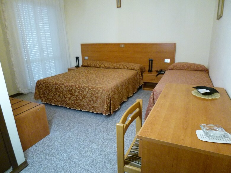 Hotel Trovatore