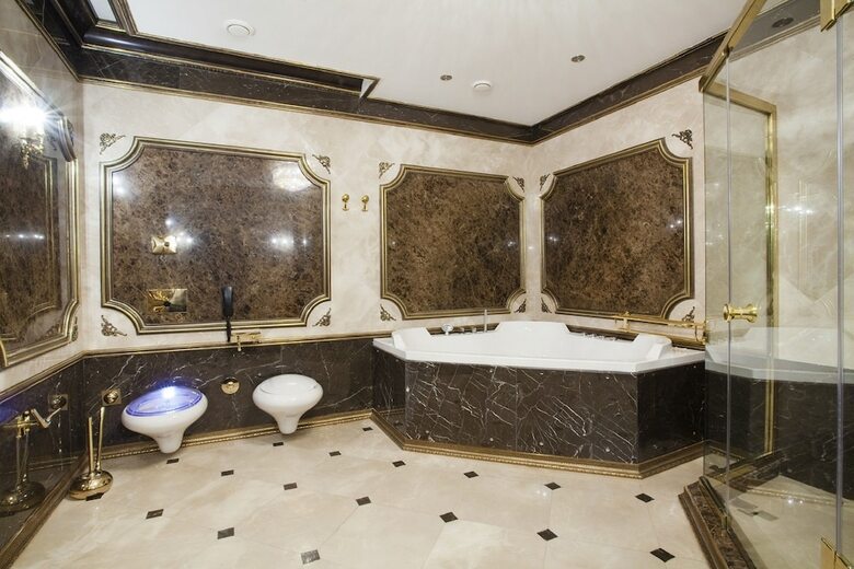 Ayan Palace Hotel