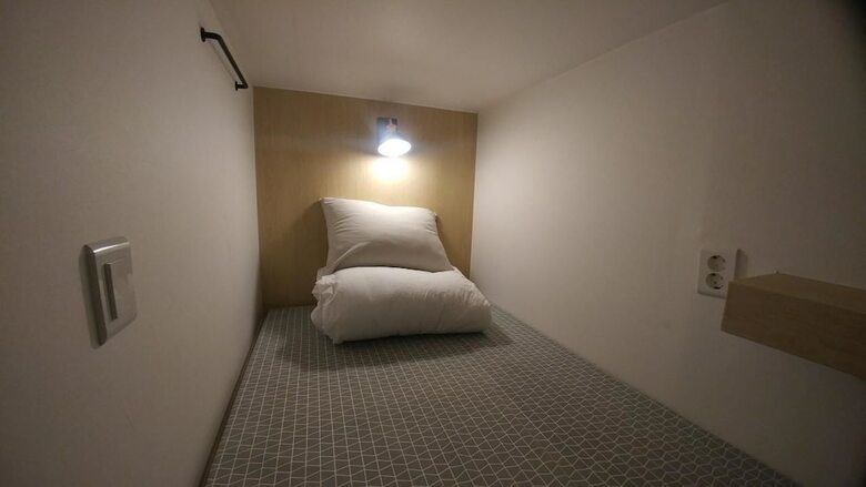 Hostal Mtt Guest House - Hostel