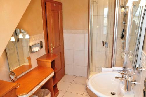 Hotel Sauerl�nder Hof