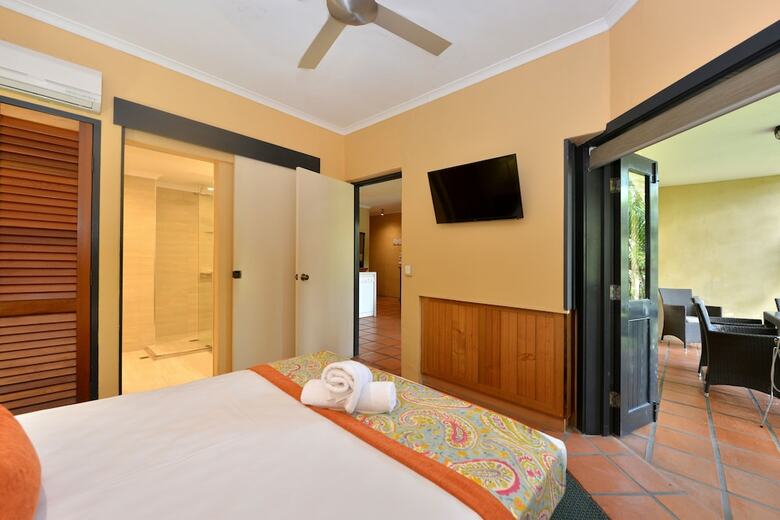 Seascape Apartments At Villa San Michele