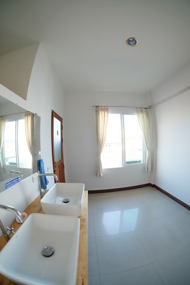 Hostal Daizy House