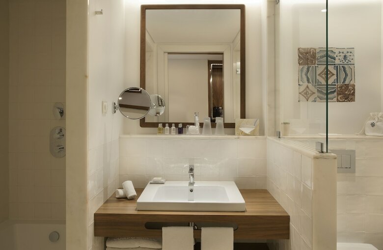 Corpo Santo Lisbon Historical Hotel