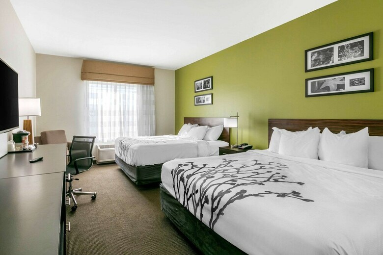 Hotel Sleep Inn & Suites