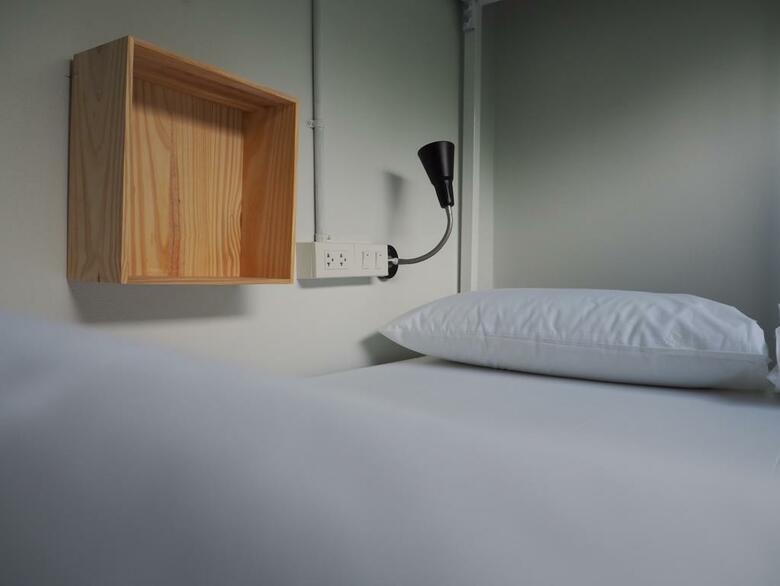 Hostal Liveitup Central By D Varee