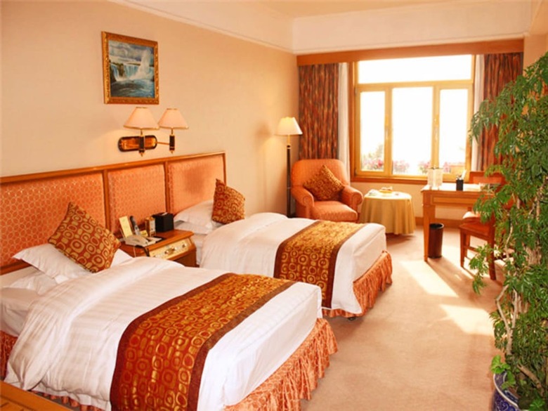 Qingdao Oceanwide Elite Hotel