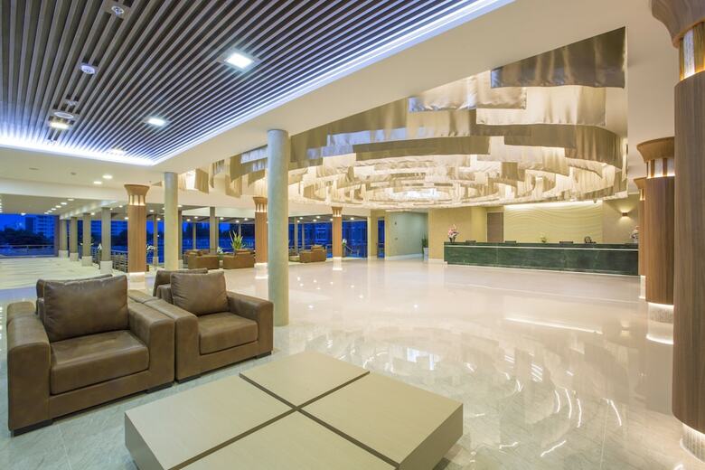 Wora Wana Hua Hin Hotel & Convention