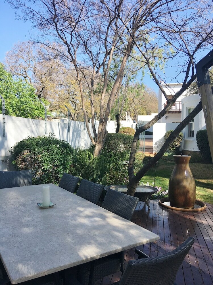Hotel Maison Jacaranda