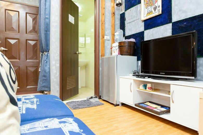 Hotel Meow Meow Hostel
