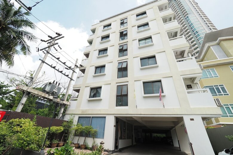 Hotel Living Naraa Place