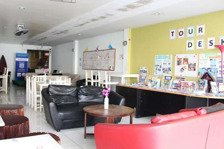 Hostal Phuket Backpacker Hostel