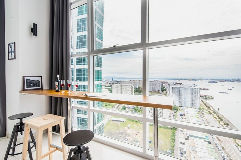 Apartamentos Urban Suite At Maritime Suite