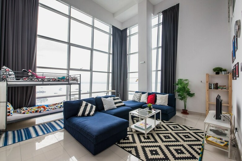 Apartamentos Urban Suite At Maritime Suite