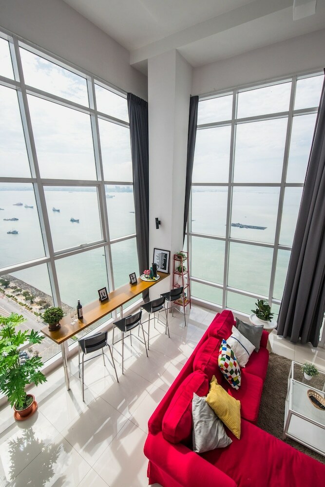 Apartamentos Urban Suite At Maritime Suite