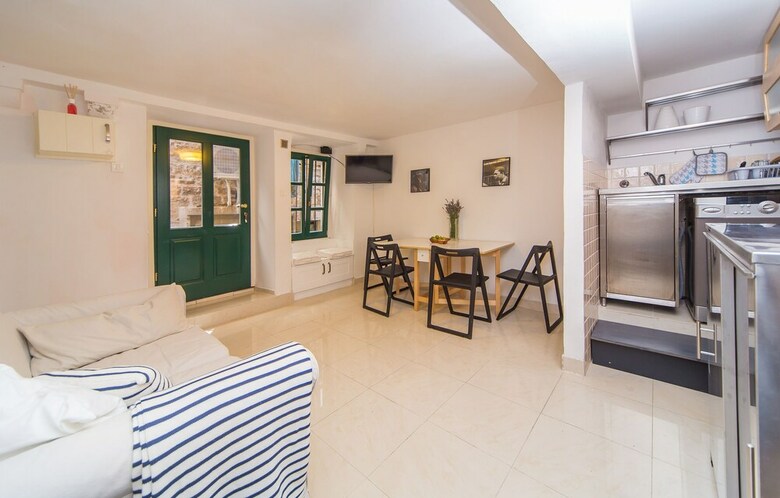 B&B Apartments & Studios Lanii