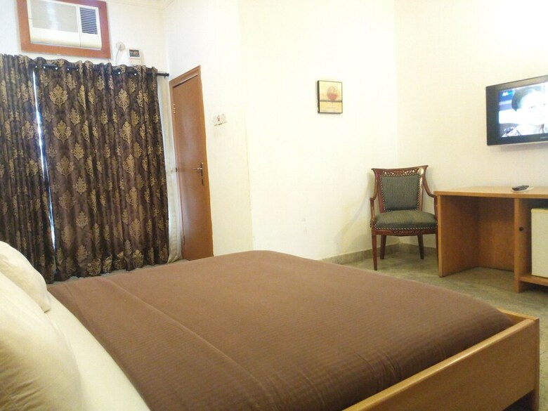 Karma Hotel
