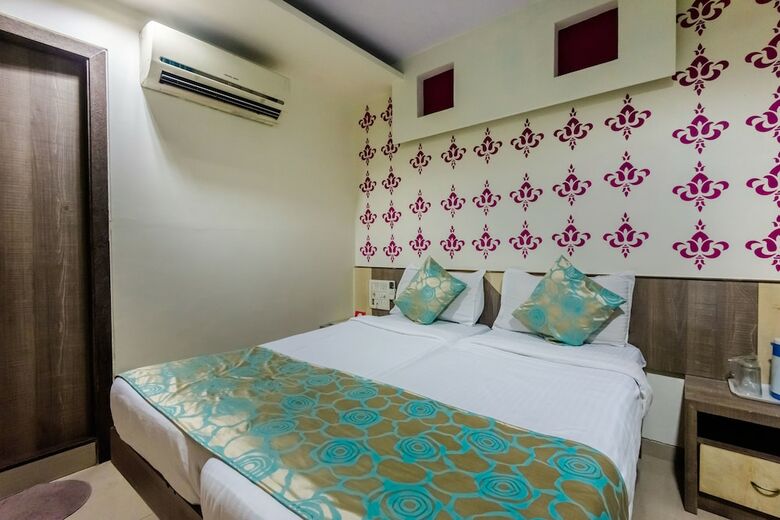 Oyo 8311 Hotel Galaxy Residency