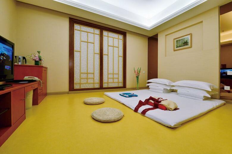 Highton Hotel Shanghai