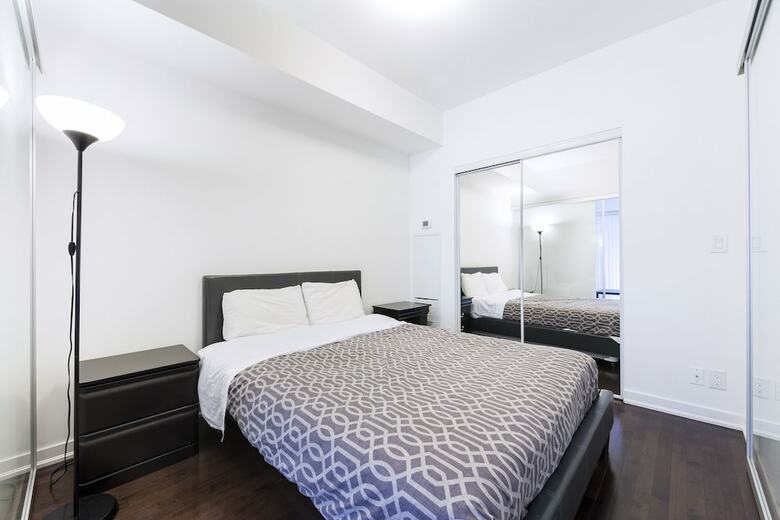 Trinity Suites - Condo On York Street I