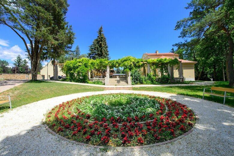 Hotel Klebelsberg Kast�ly