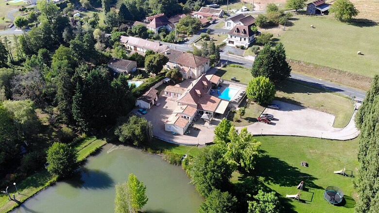 Le Domaine De L'etang De Sandanet