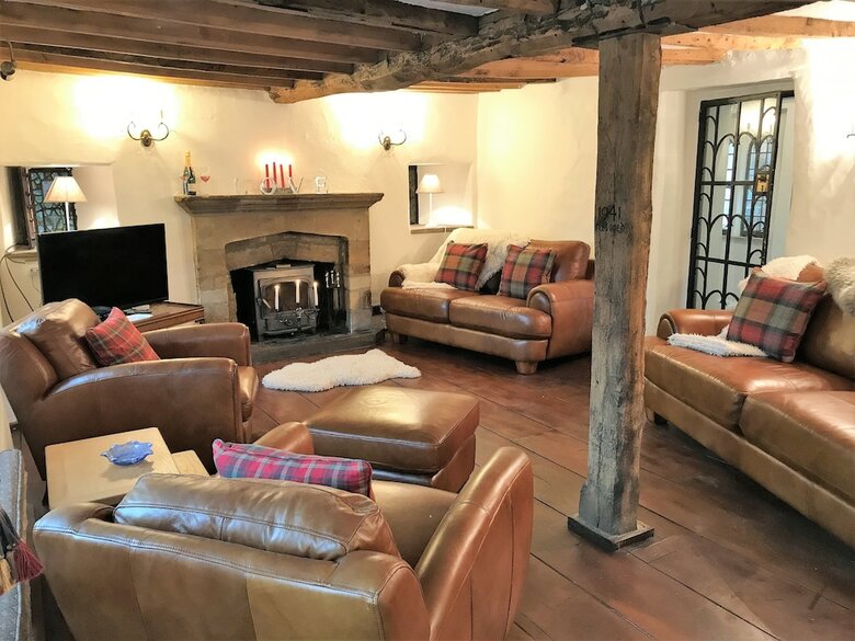 Family Friendly Cosy, Comfortable Historic Cottage