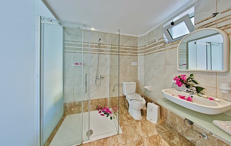 Sunrise Hotel -all-inclusive- Adults Only