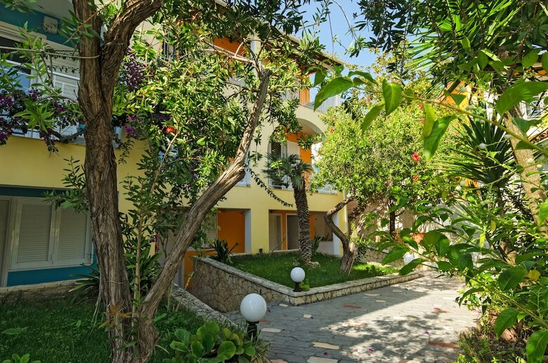 Sunrise Hotel -all-inclusive- Adults Only