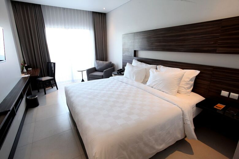 Helios Hotel & Convention