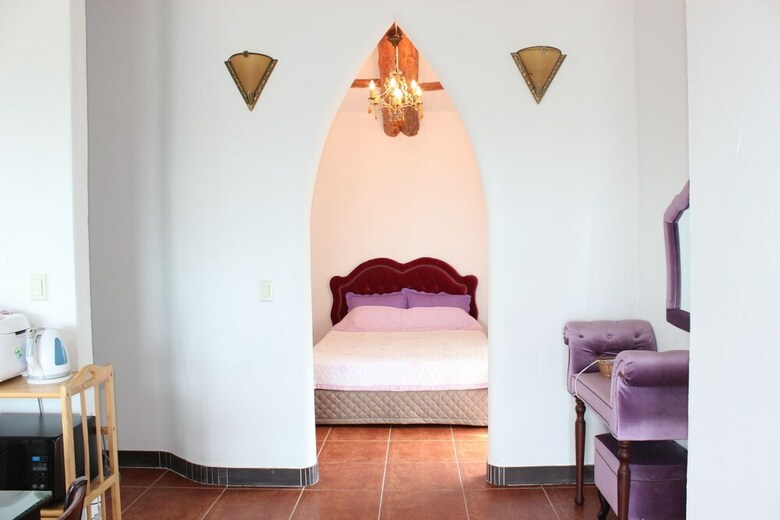 Amante Pension