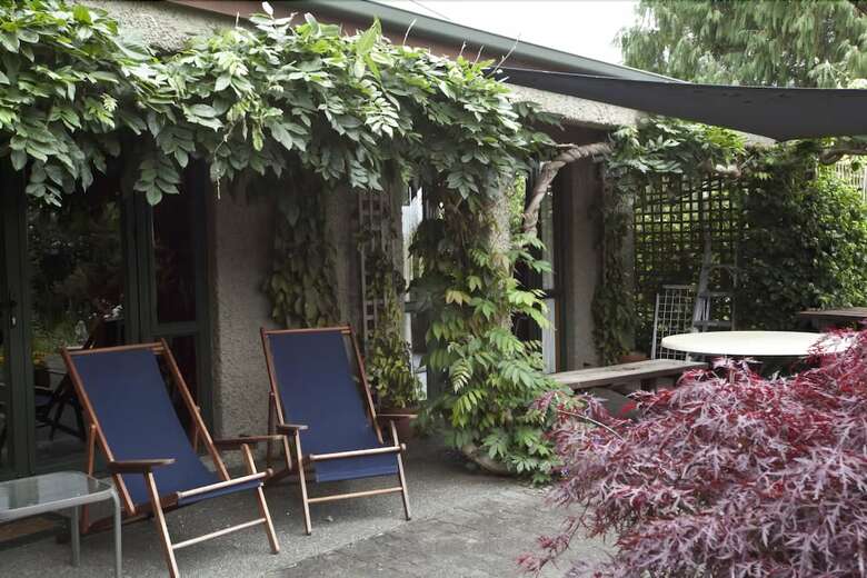 Highgate Bed And Breakfast & Garden