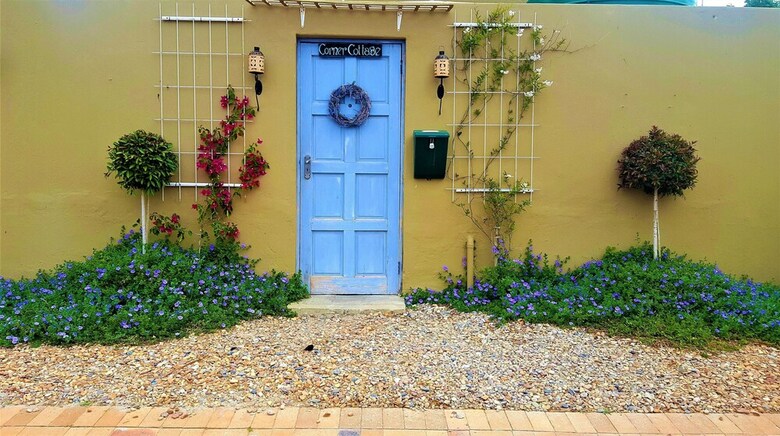 Apartamentos West Beach Cottages