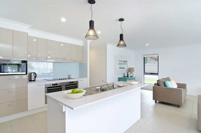 Sentosa At Tugun Beachfront Holiday Home