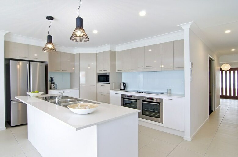 Sentosa At Tugun Beachfront Holiday Home