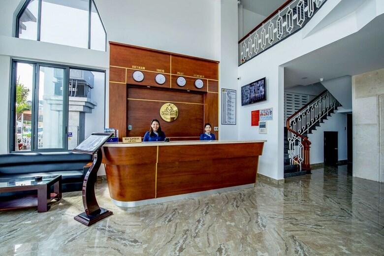 Le Van Hotel