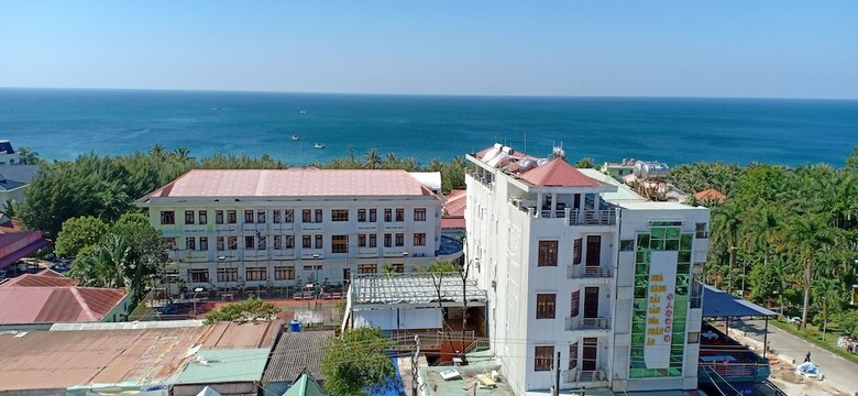 Le Van Hotel
